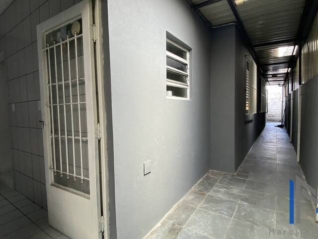 Casa para Venda em Carapicuíba - 2