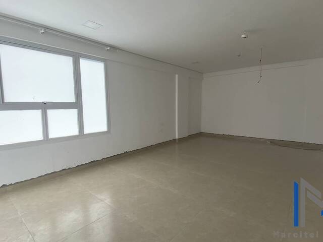 #SAL114 - Sala para Locação em Carapicuíba - SP