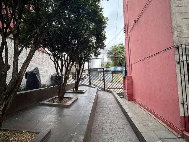 Apartamento para Venda em Carapicuíba - 5