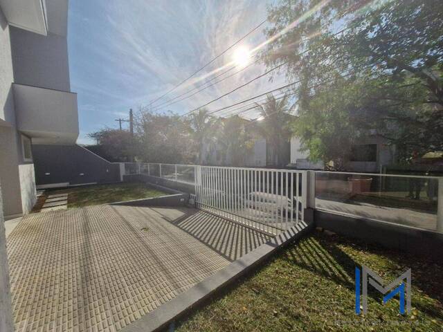 #CV1083 - Casa para Venda em Carapicuíba - SP