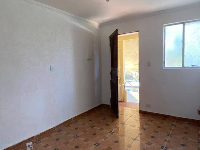 Apartamento para Venda em Carapicuíba - 5