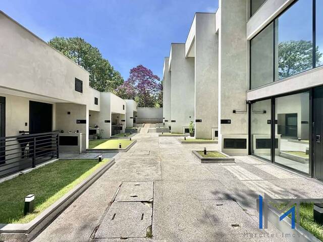 #CV1102 - Casa para Venda em Cotia - SP - 2