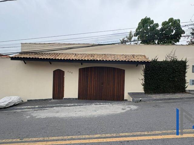 Casa para Venda em Carapicuíba - 2