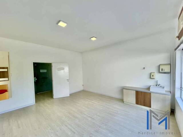 Sala para Venda em Cotia - 4
