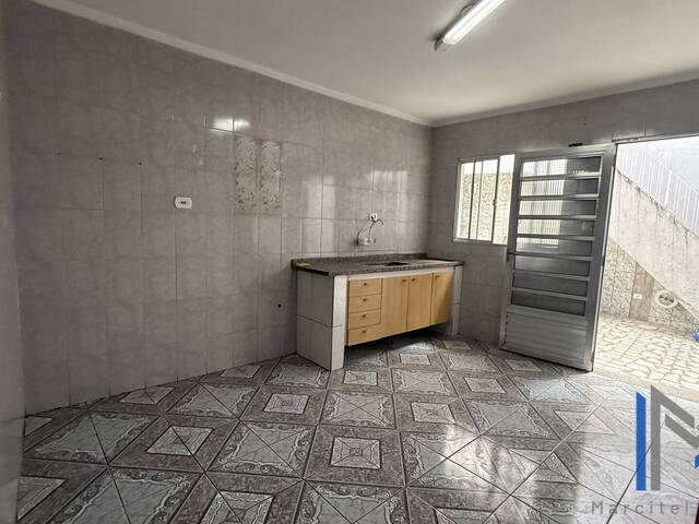 Casa para Venda em Carapicuíba - 4